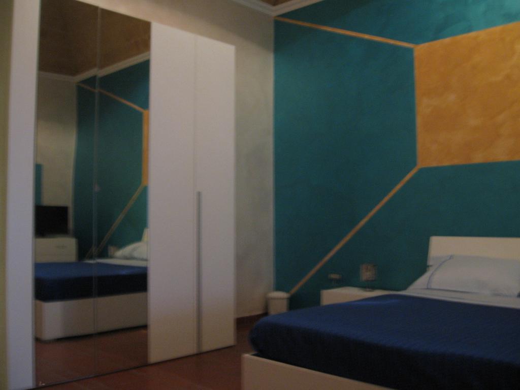 Golden Dreams Bed and Breakfast Bari Værelse billede